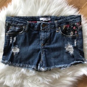 Forever21 frayed jean shorts with floral accent